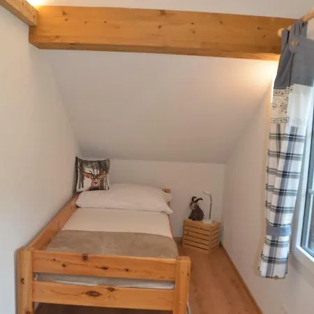 Fluehblueemli Apartment