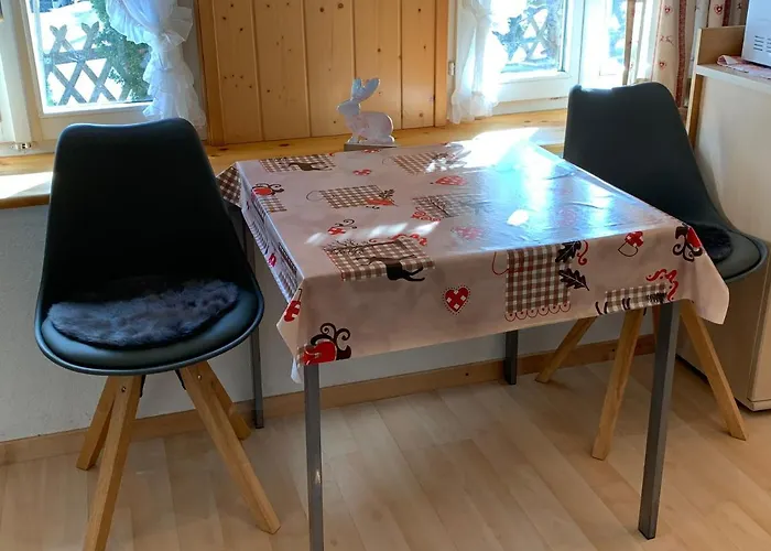 Fluehblueemli アパート