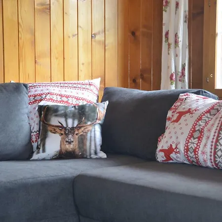 Fluehblueemli Apartment *